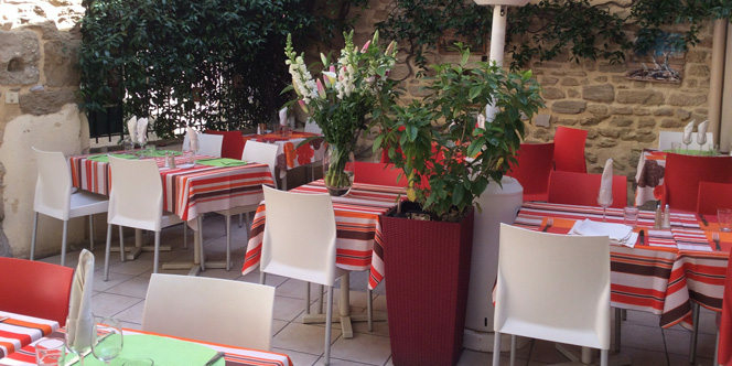 La Croq’au Sel Gallargues restaurant présente son nouveau Menu aux saveurs estivales à déguster en terrasse avec les beaux jours (® la croq au sel)