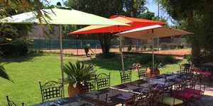 Le restaurant du Complexe Pierre Rouge vous annonce sa réouverture totale, terrasse et intérieur Le restaurant du Complexe Pierre Rouge vous annonce sa réouverture totale, terrasse et intérieur