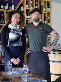 Caroline et Didier Lefay sont les capitaines du restaurant Bouteilles à la Mer à Sète  ( ® SAAM-fabrice CHORT)
