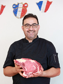 Hicham Amazrin est l'artisan-boucher de la Boucherie Amazrin à Montpellier.(® SAAM fabrice Chort)