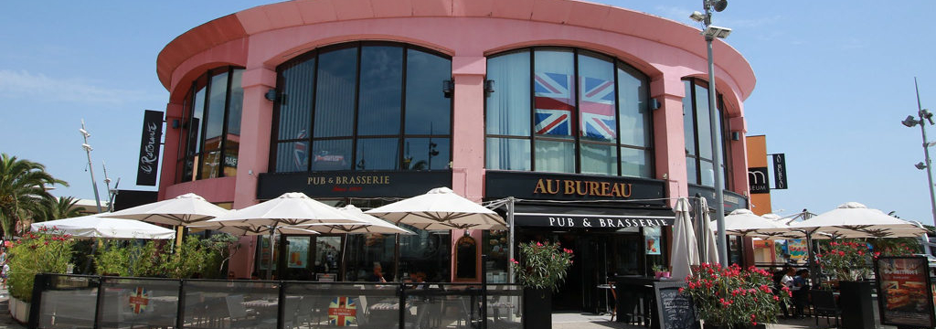 Au Bureau Montpellier Restaurant propose une grande terrasse face au Gaumont Multiplexe à Odysseum (® NetWorld-Fabrice Chort) Au Bureau Montpellier Restaurant propose une grande terrasse face au Gaumont Multiplexe à Odysseum (® NetWorld-Fabrice Chort)