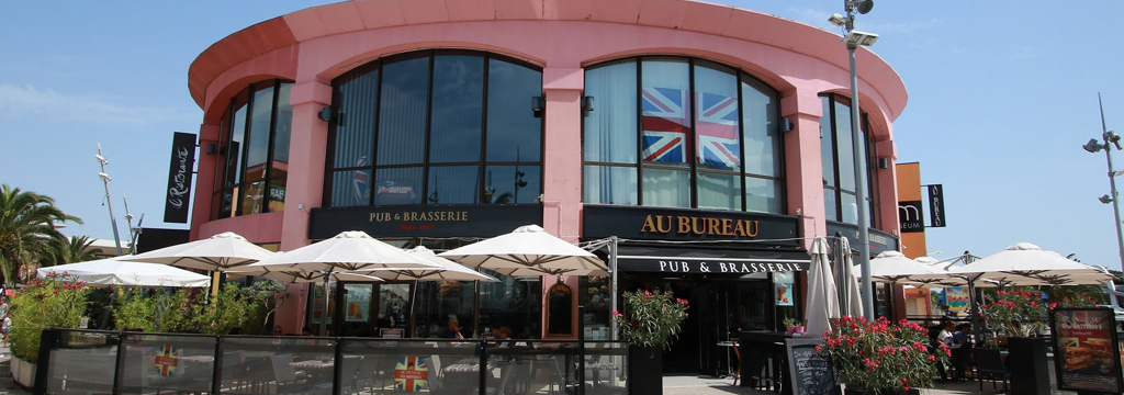 Au Bureau Montpellier Restaurant Brasserie Odysseum présente aussi une ambiance Pub ainsi que des concerts live, des happy hours, des retransmissions de matchs ( ® SAAM-Fabrice Chort) Au Bureau Montpellier Restaurant Brasserie Odysseum présente aussi une ambiance Pub ainsi que des concerts live, des happy hours, des retransmissions de matchs ( ® SAAM-Fabrice Chort)