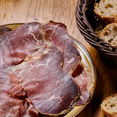 Cecina de Leon - Tapas chez Le Bistrot de l'Eglise Fabrègues