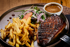 Restaurant fait maison Fabrègues • Le Bistrot de l’Eglise Fabrègues  (® bistrot de l'église - emmanuelle Grimaud)