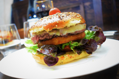 Burger Montpellier chez Burger et Ratatouille Restaurant avec une cuisine fait maison (® burger et ratatouille)