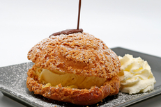 Café Léon Montpellier • Dessert fait maison • Profiterole (® networld-fabrice Chort)