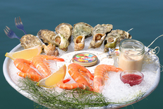 Grain de Sel La Grande Motte • Restaurant de poissons sur le port • Plateau fruits de mer et coquillages (® SAAM- fabrice CHORT)