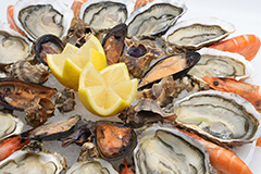  Huitres Sanchez à Loupian , des huitres de Bouzigues à déguster ( ® SAAM-fabrice CHORT)