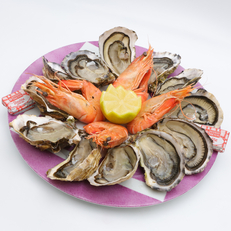 Huîtres de Bouzigues et gambas à L'Ambre de Thau