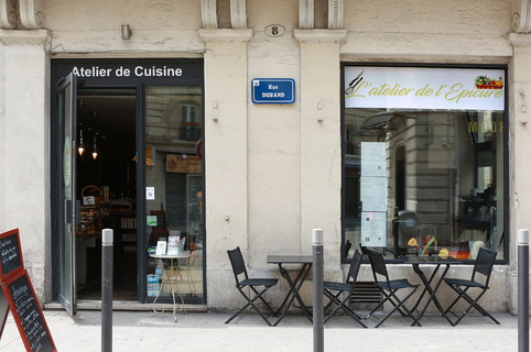 Atelier de l'Epicure Montpellier Cours de cuisine, service Traiteur pour repas de famille, pique-nique, gâteau d'anniversaire et épicerie fine en centre-ville.(® SAAM-Fabrice Chort)