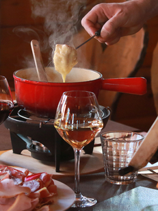 Le Chalet Chamoniard Lattes restaurant de fondues, raclettes et spécialités montagnardes aux portes de Montpellier (® SAAM-fabrice chort)