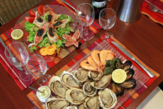 Le Marin Bouzigues restaurant de poissons et fruits de mer qui propose des entrées fraîches (® networld-fabrice Chort)