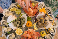 Le St Barth Tarbouriech Marseillan • huitres direct producteur et plateau de coquillages ( ® le st barth)