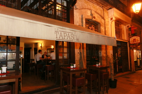 Terrasse du bar à tapas Le Tapas au centre-ville de Montpellier (crédits photos : NetWorld-Fabrice Chort)