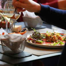 Les Gourmands Montpellier • restaurant et sa cuisine faite maison • belle terrasse proche du Corum en centre-ville (® SAAM-fabrice Chort)
