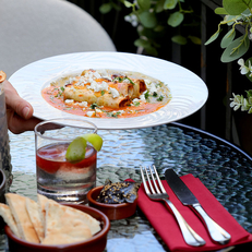 Nomadic Montpellier restaurant centre-ville - Plat gourmand servi en terrasse (® SAAM- fabrice CHORT)
