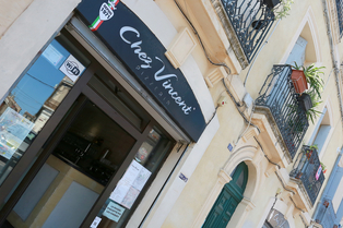 Pizzeria Chez Vincent Montpellier restaurant italien dans le quartier des Beaux Arts  (® SAAM-Fabrice Chort)
