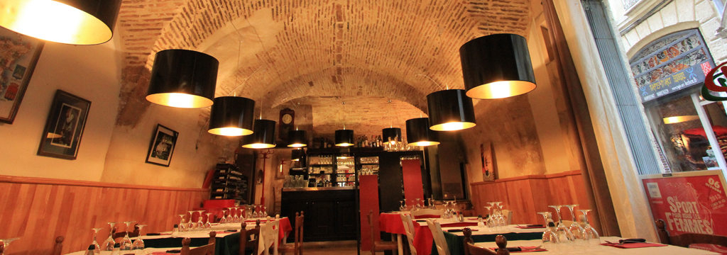 Pizzeria du Palais Montpellier Restaurant italien de pizzas, grillades et spécialités italiennes au centre-ville (® NetWorld-Fabrice Chort) Pizzeria du Palais Montpellier Restaurant italien de pizzas, grillades et spécialités italiennes au centre-ville (® NetWorld-Fabrice Chort)
