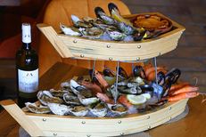 Le Bosigas Bouzigues • Plateaux huîtres, coquillages, fruits de mer (® SAAM- fabrice CHORT)