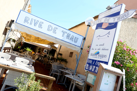 Rives de Thau restaurant Bouzigues au bord de l’Etang de Thau (® SAAM-Fabrice Chort)
