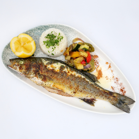 Loup grillé entier à la plancha