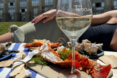 Tarbouriech Montpellier aux Halles Jacques Coeur : restaurant cuisine faite maison, poissonnerie, plateaux huîtres (® Tarbouriech)